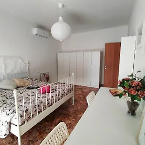 Liz's House, Super Servito A Apartamento Florencia