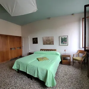 https://casa-calle-renier.hotelinveneto.com